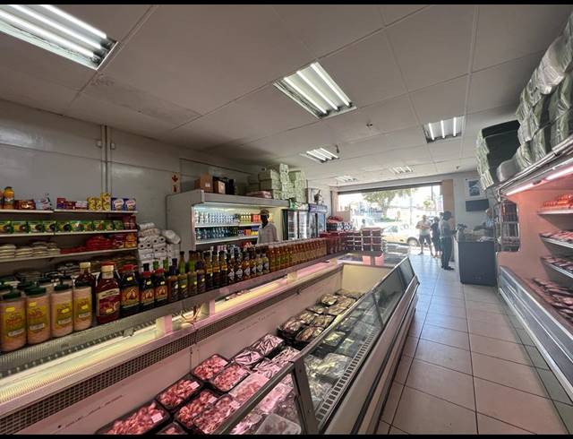 M² BUILDING FOR SALE IN ROSETTENVILLE